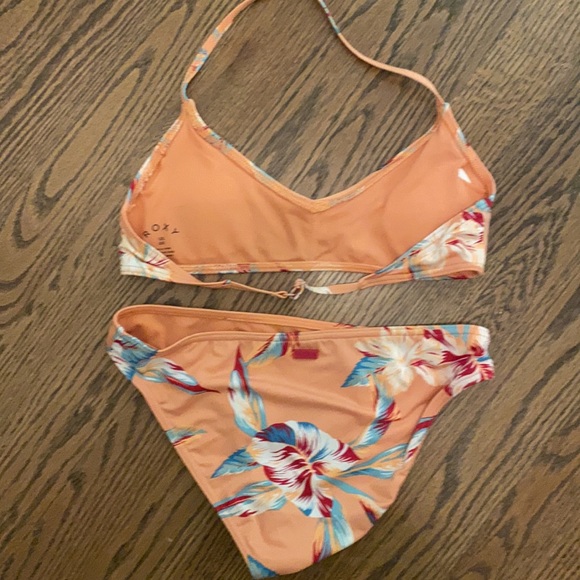 Girls Roxy bikini. EUC. - Picture 2 of 5